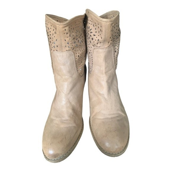 Crown Vintage Perforated Laser Cut Leather Ankle Boots Women's Size 9.5 Western - Picture 3 of 12